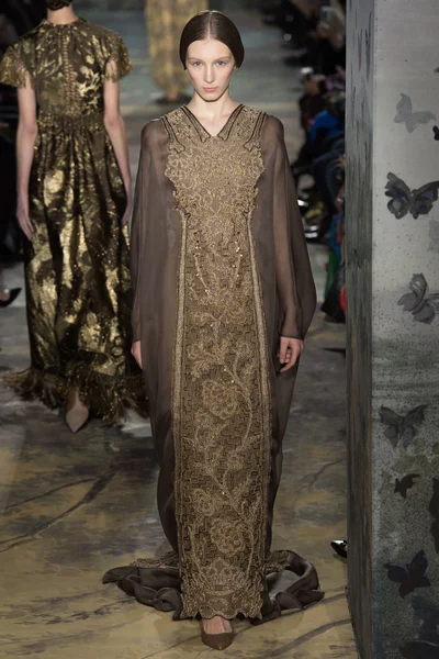 Look 35